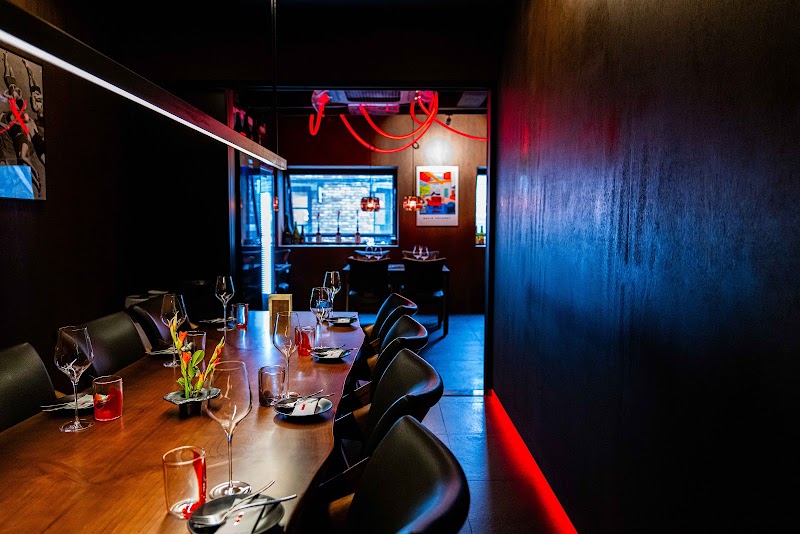 Rogi Hannam interior or signature dish