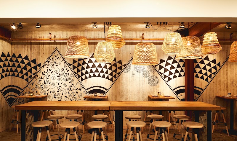 Flores San Francisco interior or signature dish