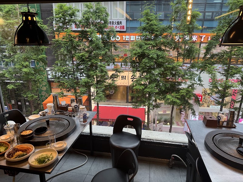 Cheonha Jeil Sotddukkung interior or signature dish
