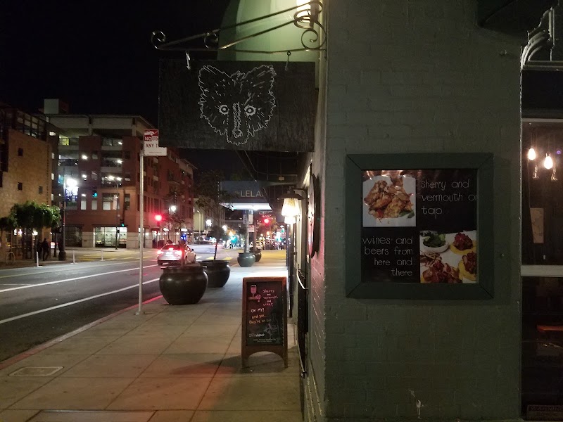 El Lopo interior or signature dish