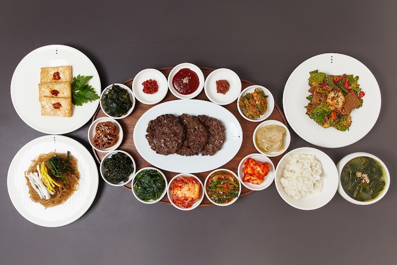 Haenam Cheonilgwan interior or signature dish